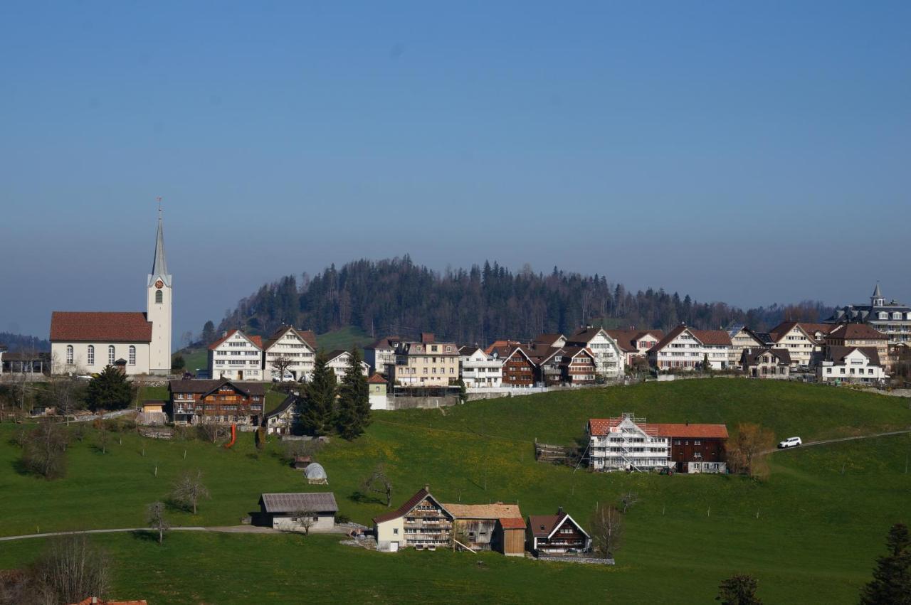 B&B Gaestehaus Roessli Schwellbrunn ภายนอก รูปภาพ
