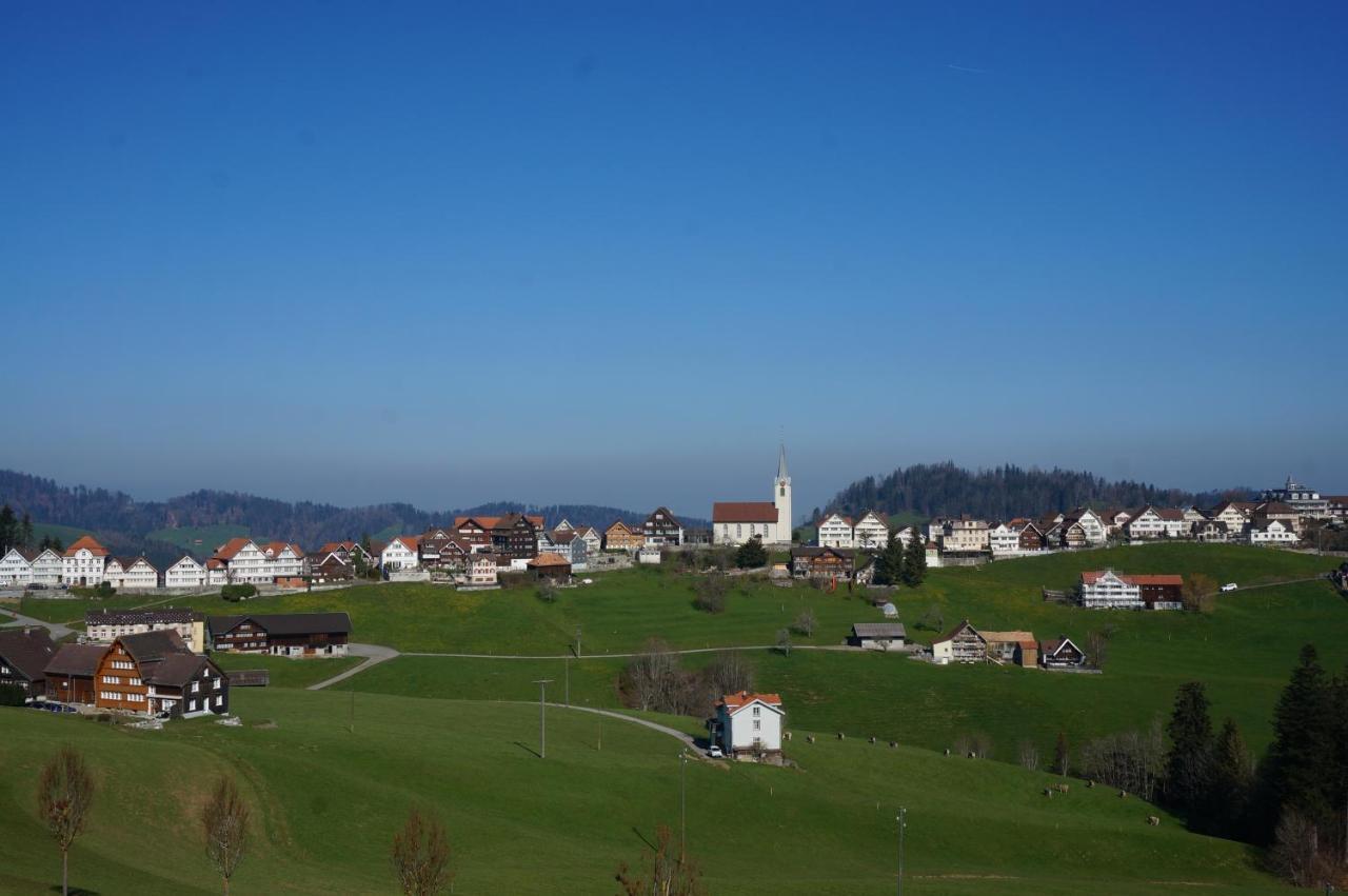 B&B Gaestehaus Roessli Schwellbrunn ภายนอก รูปภาพ