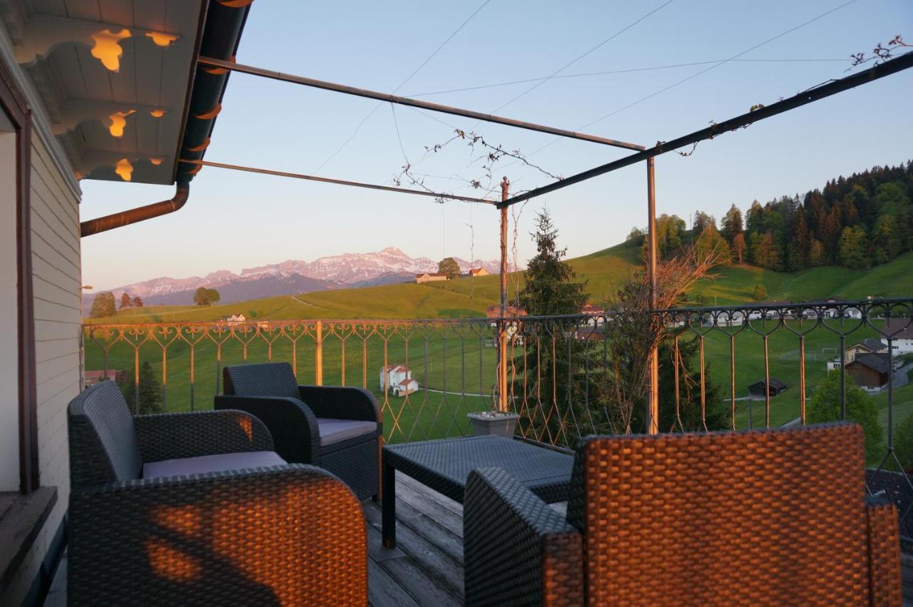B&B Gaestehaus Roessli Schwellbrunn ภายนอก รูปภาพ