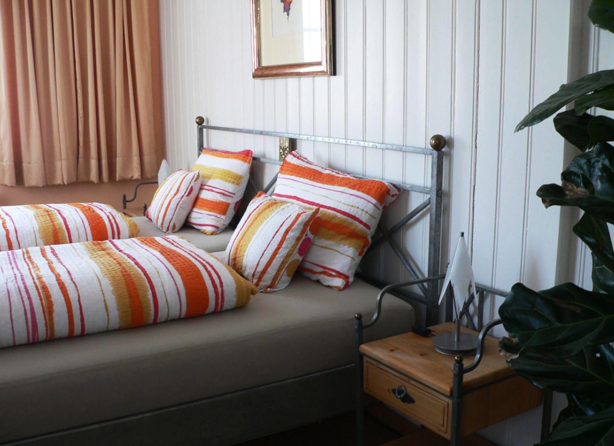 B&B Gaestehaus Roessli Schwellbrunn ภายนอก รูปภาพ